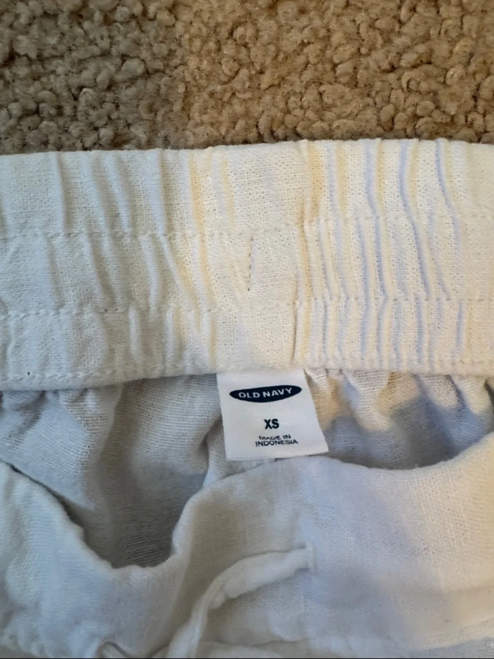 Old Navy White Elastic Waist Pull-On Linen Pants - Picture 2 of 4